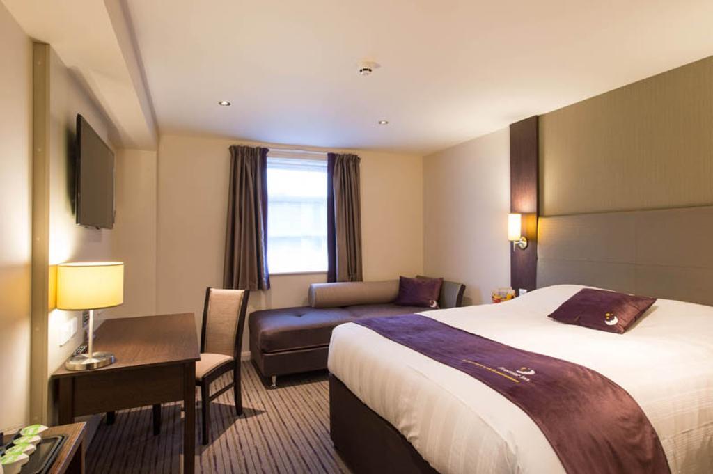 Premier Inn Glasgow - Bellshill Motherwell Exterior foto
