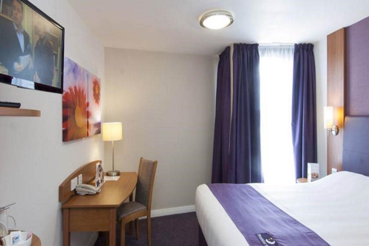 Premier Inn Glasgow - Bellshill Motherwell Exterior foto
