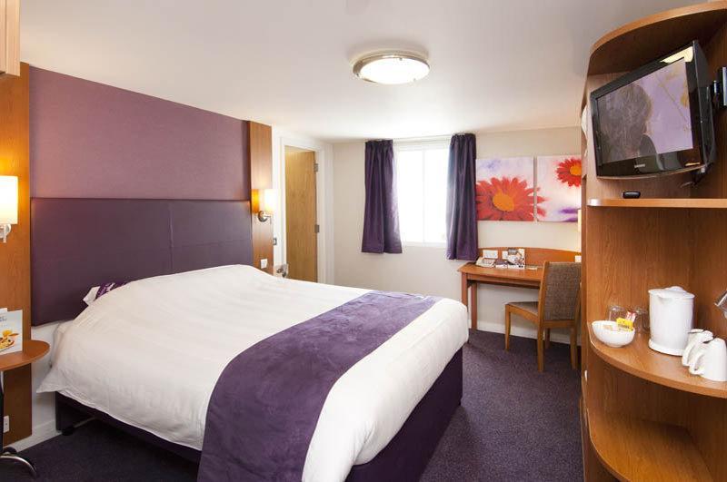 Premier Inn Glasgow - Bellshill Motherwell Exterior foto